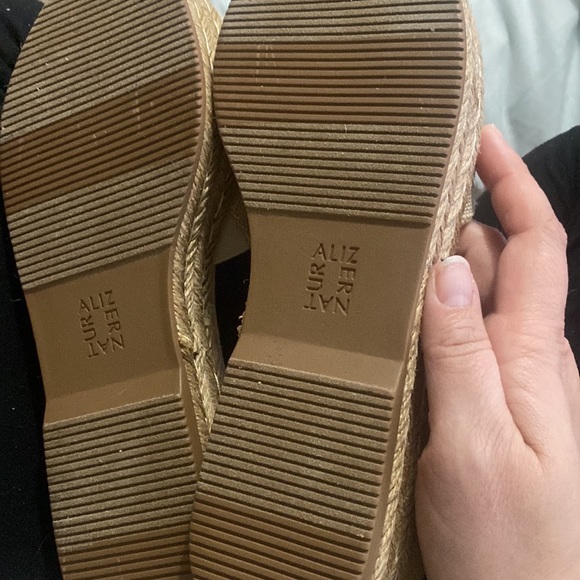 Host pick 🎉🌷NWOT naturalizer canvas espadrilles - Picture 5 of 5